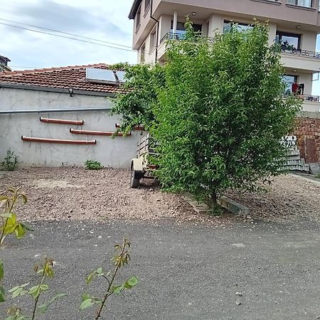 Къща За Гости Градина Aheloi Exterior foto