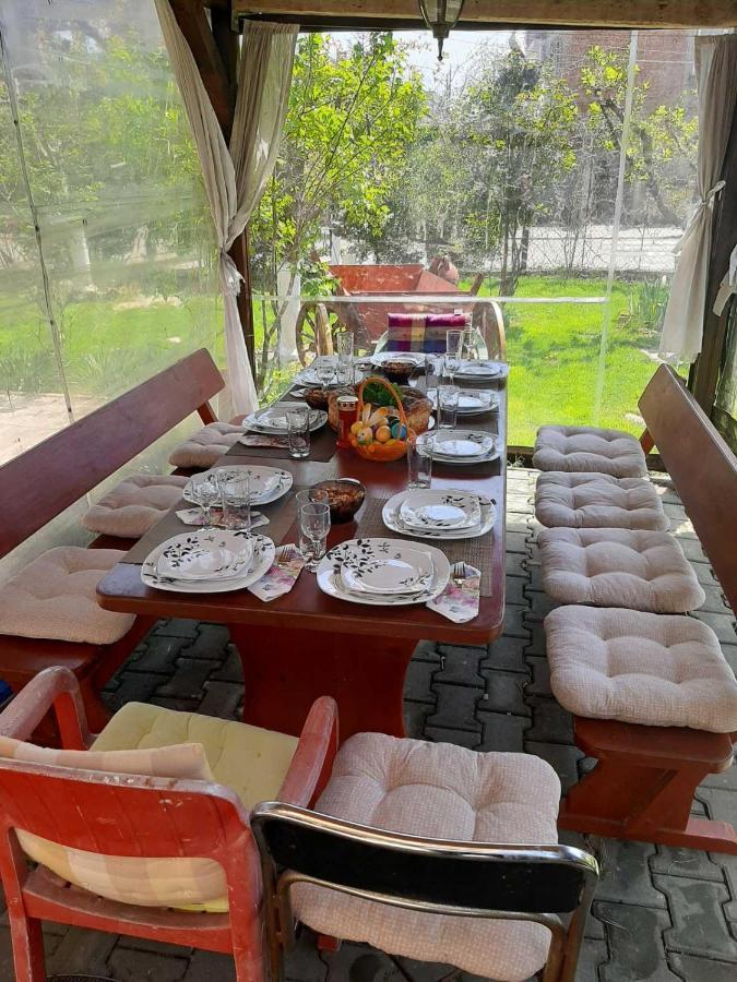 Къща За Гости Градина Aheloi Exterior foto