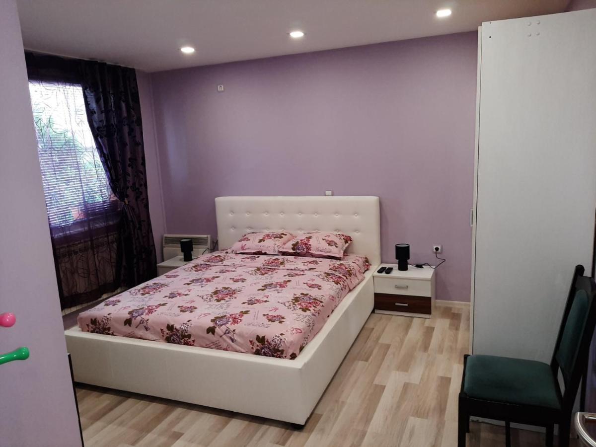 Къща За Гости Градина Aheloi Exterior foto