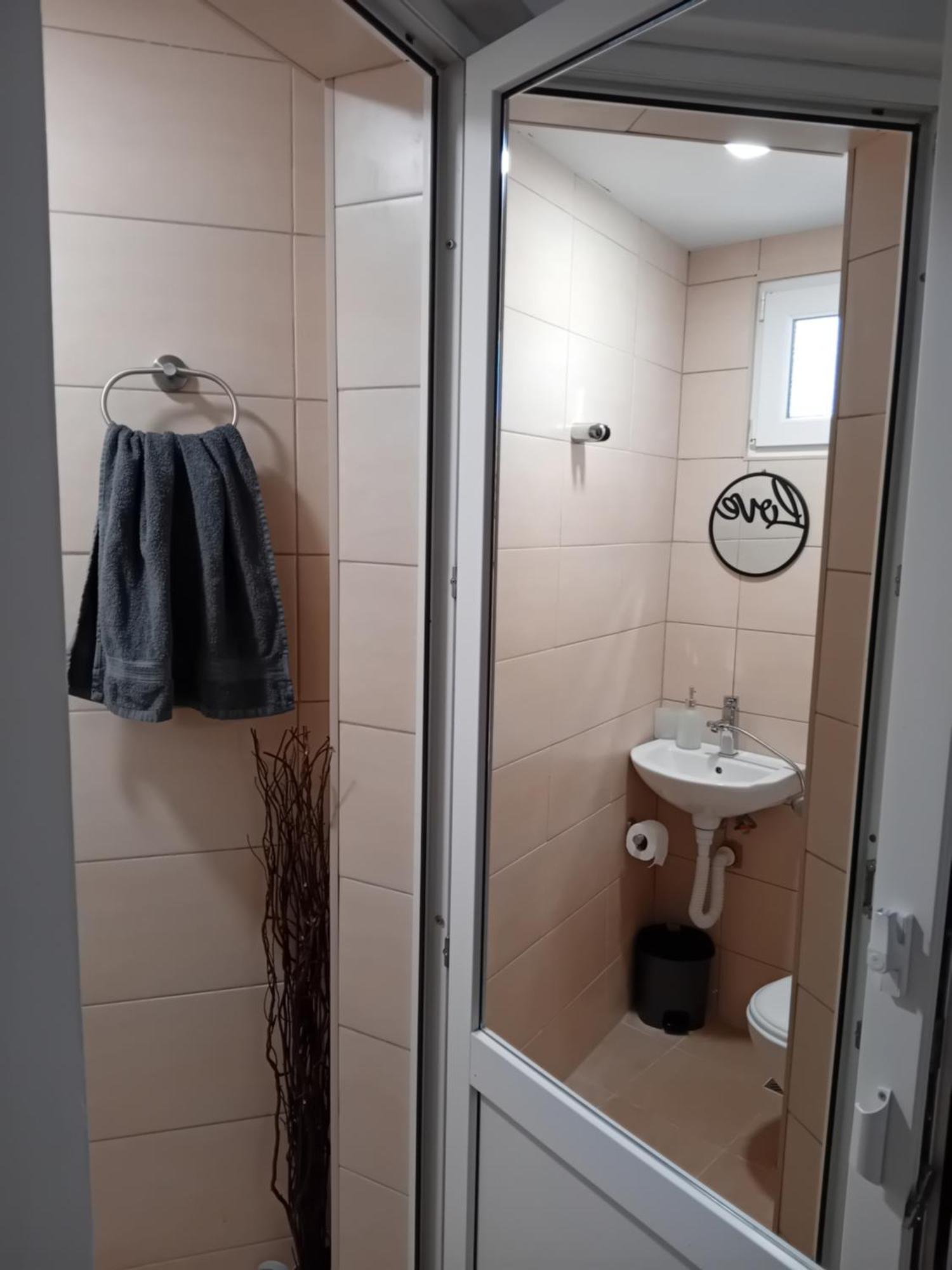 Къща За Гости Градина Aheloi Exterior foto
